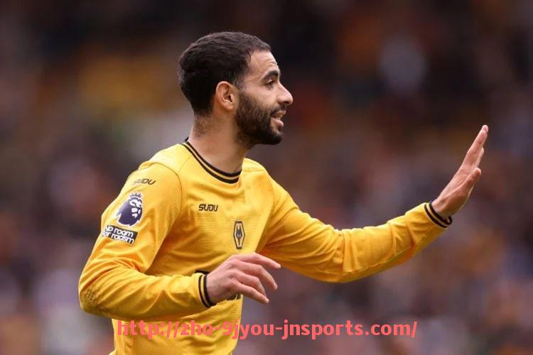 J9九游会登录入口-意甲球队拍照穿搭风格及球员形象塑造