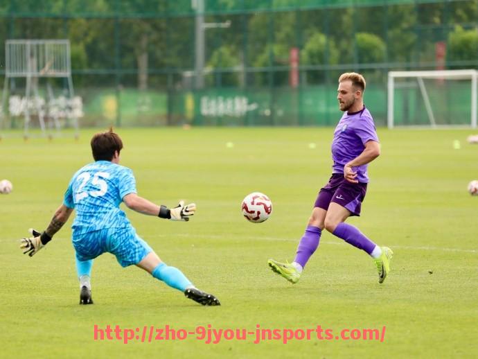 J9九游会登录入口-英超身高最高球员排行榜及其比赛优势