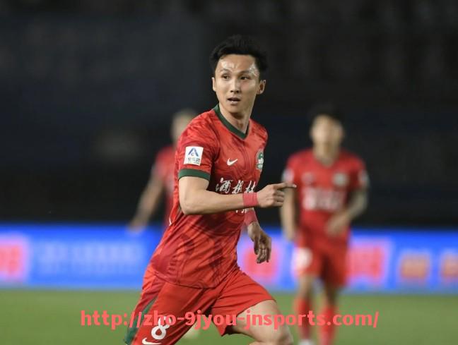 J9九游会登录入口-2004年火箭队赛程回顾及关键比赛解析